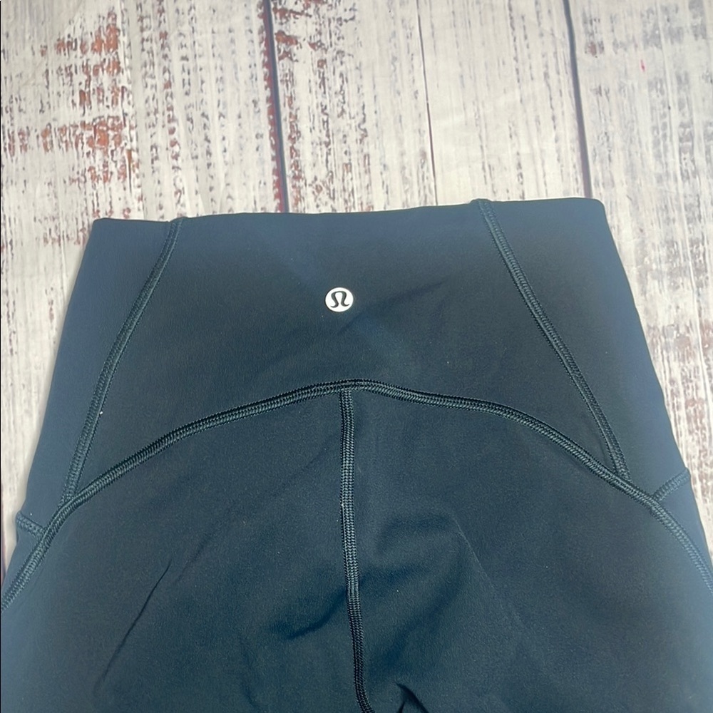 Lululemon Athletica Black Leggings for Versatile Comfort - Picture 7 of 7